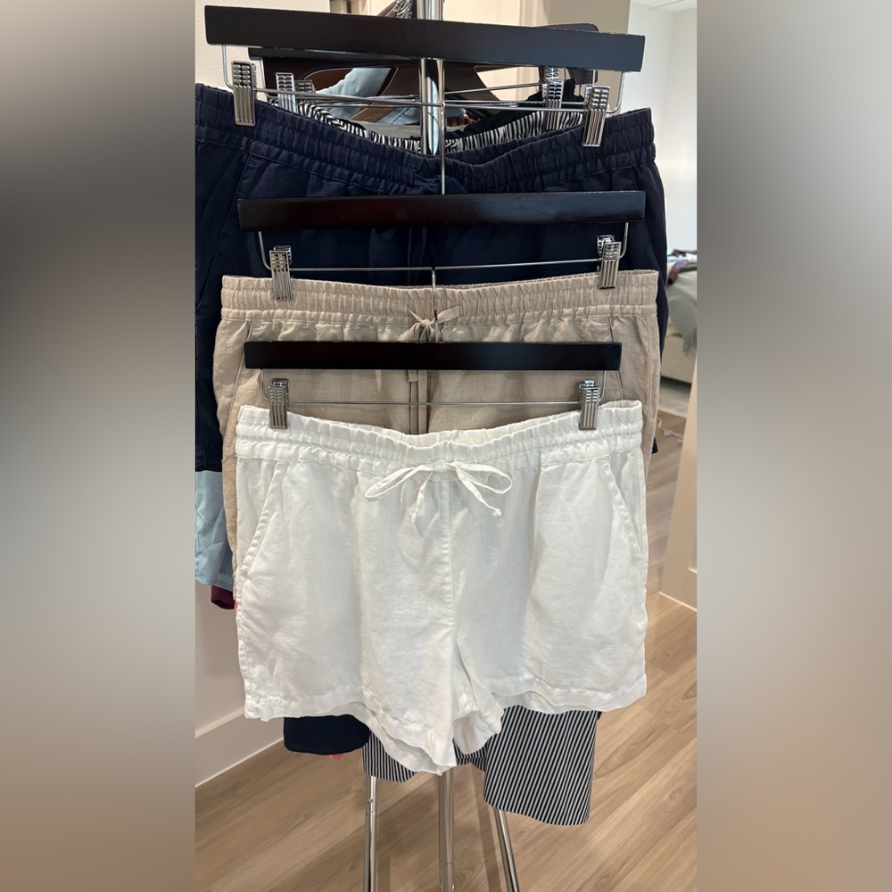 Tommy Bahama Two Palms Linen 3 Pair Shorts White Navy and Beige Sz Medium